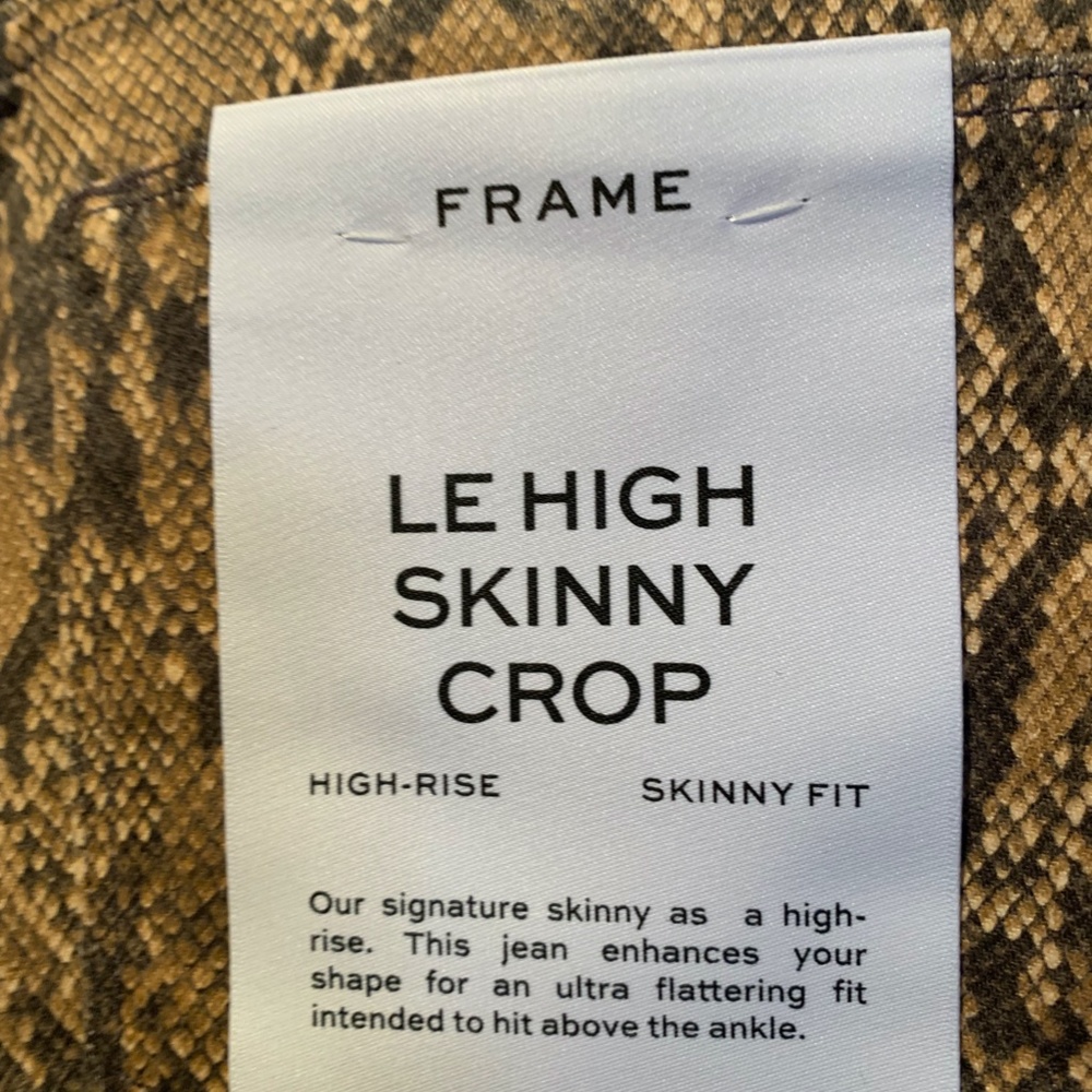 Frame Le High Skinny Crop In Coated Python Size 2… - image 4